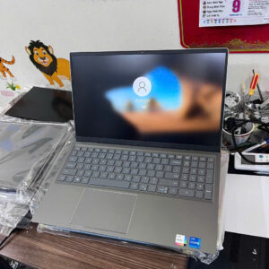 Dell Vostro 5510 Core™ i5-11300H, RAM 16GB, SSD 512GB, 15.6" FHD, MX450